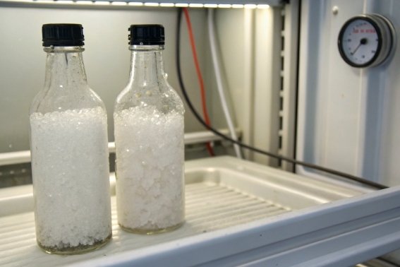 Glass Bottle Freeze Test FuSenglass