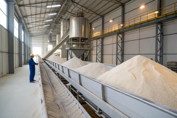 raw materials for high white glass sand