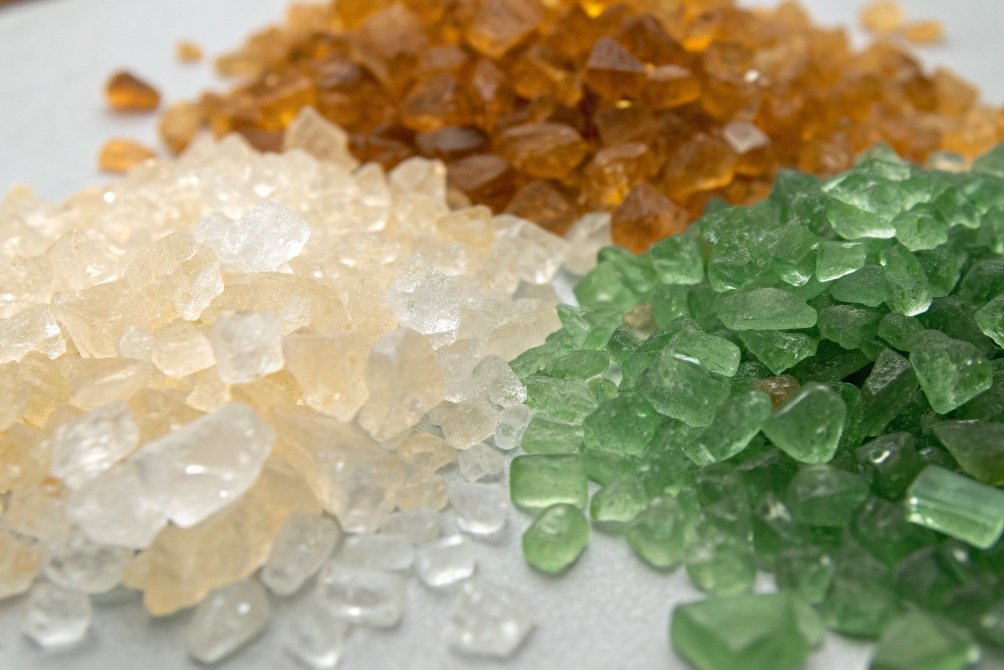 Glass cullet in green, clear, and amber shades